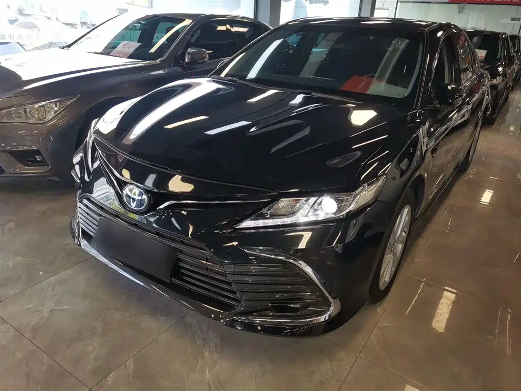 TOYOTA CAMRY 2023