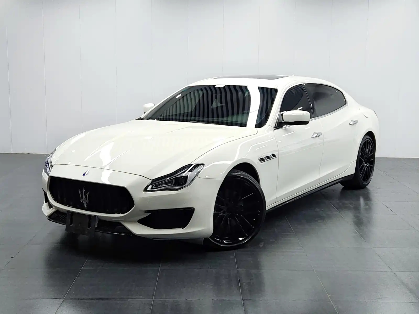 MASERATI PRESIDENT 2015