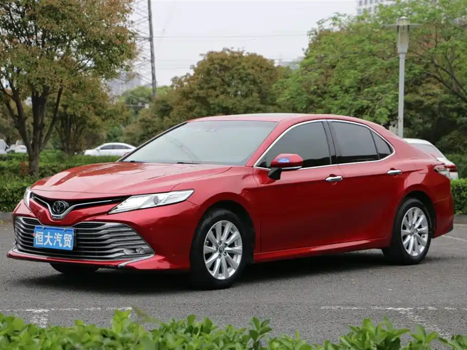 TOYOTA CAMRY 2018