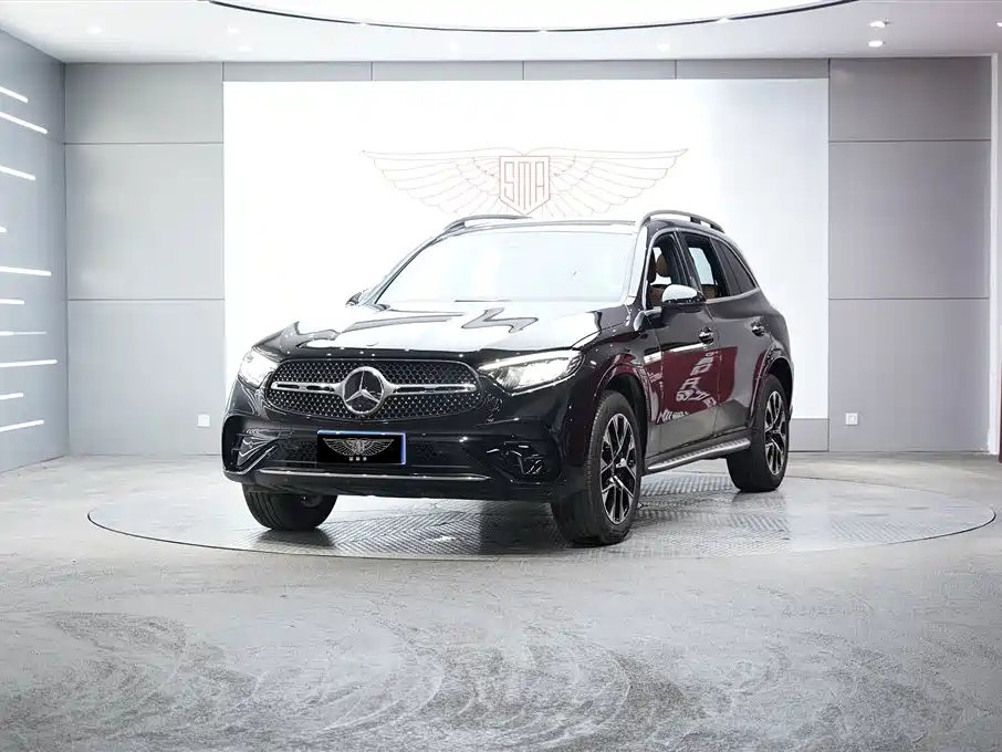 MERCEDES BENZ GLC 2023