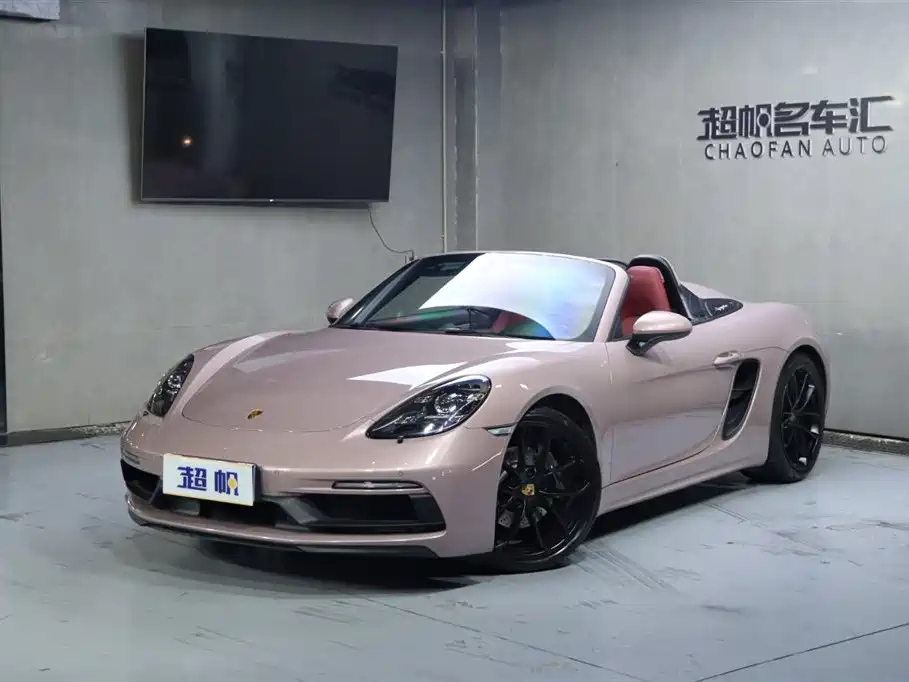 PORSCHE 718 2022