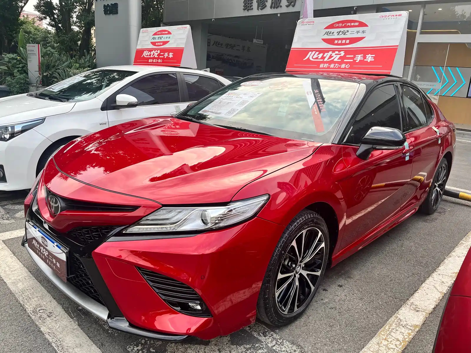 TOYOTA CAMRY 2019