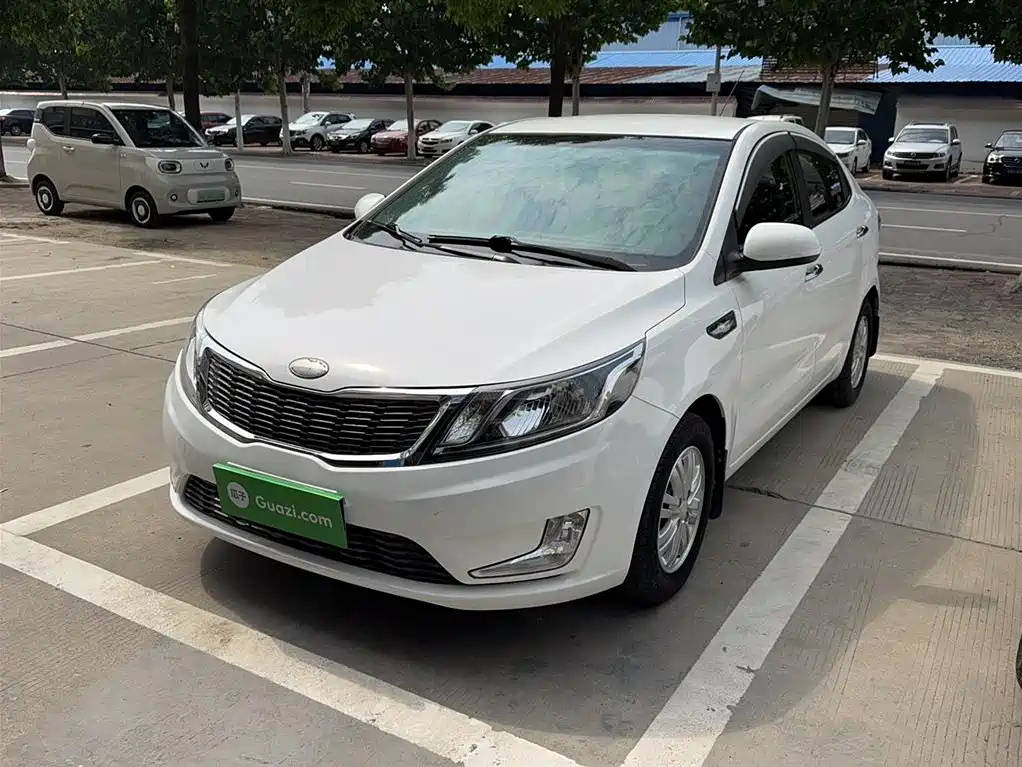 KIA K2 2012
