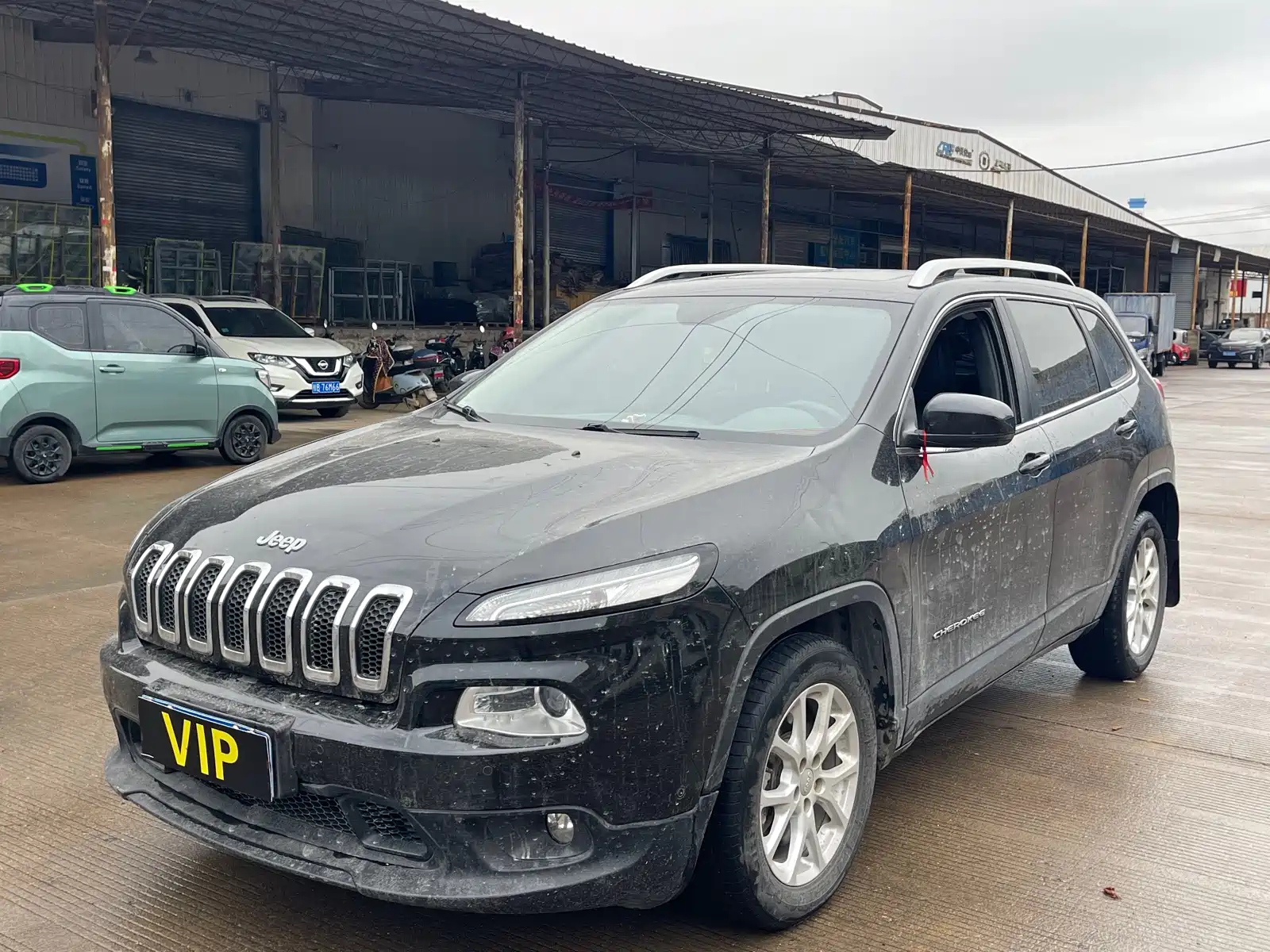 JEEP CHEROKEE