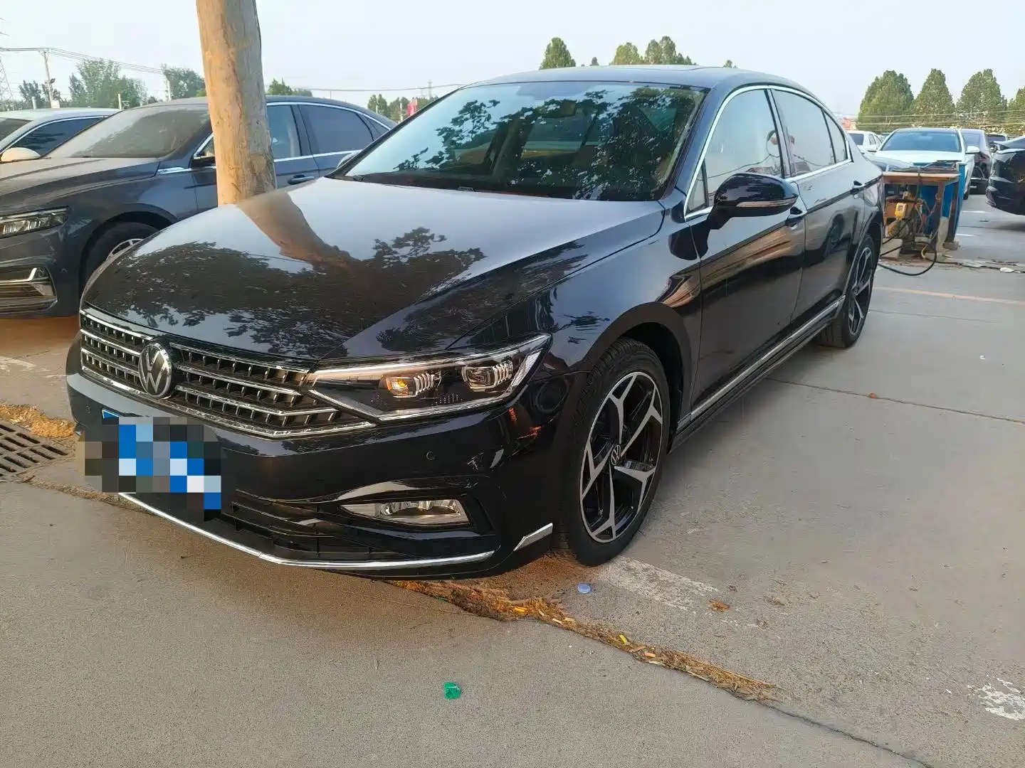 VOLKSWAGEN MAGOTAN 2023