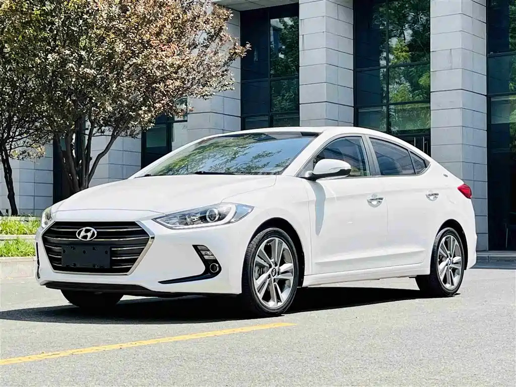 HYUNDAI ELANTRA 2018