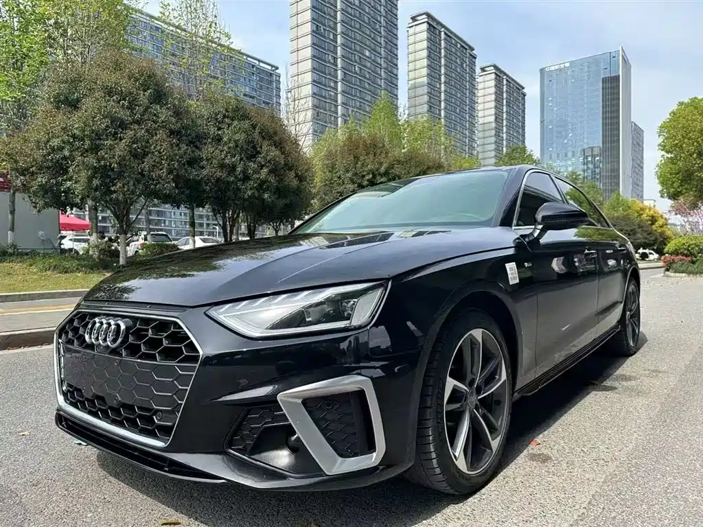 AUDI A4L 2020
