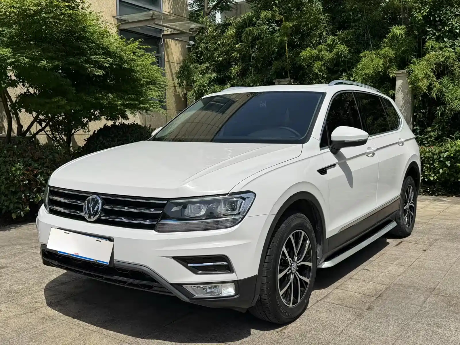 VOLKSWAGEN TIGUAN L 2017