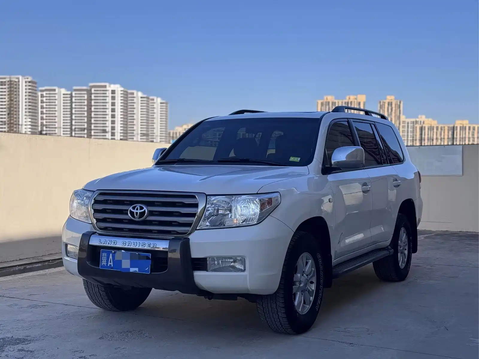 TOYOTA LAND CRUISER 2010