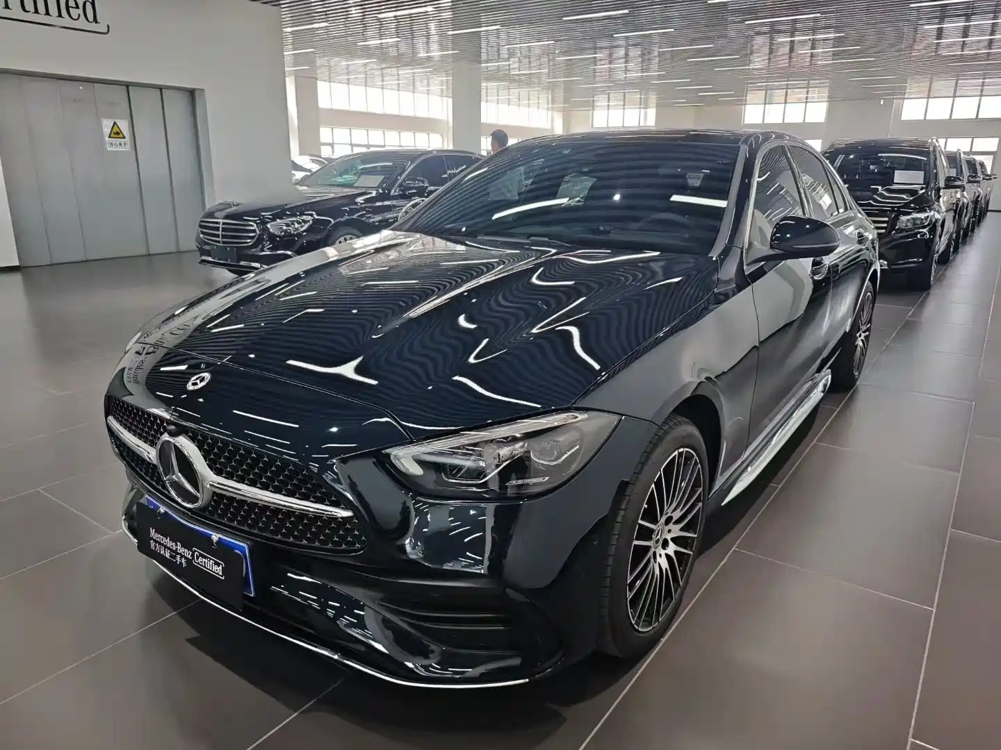 MERCEDES BENZ C-CLASS 2024