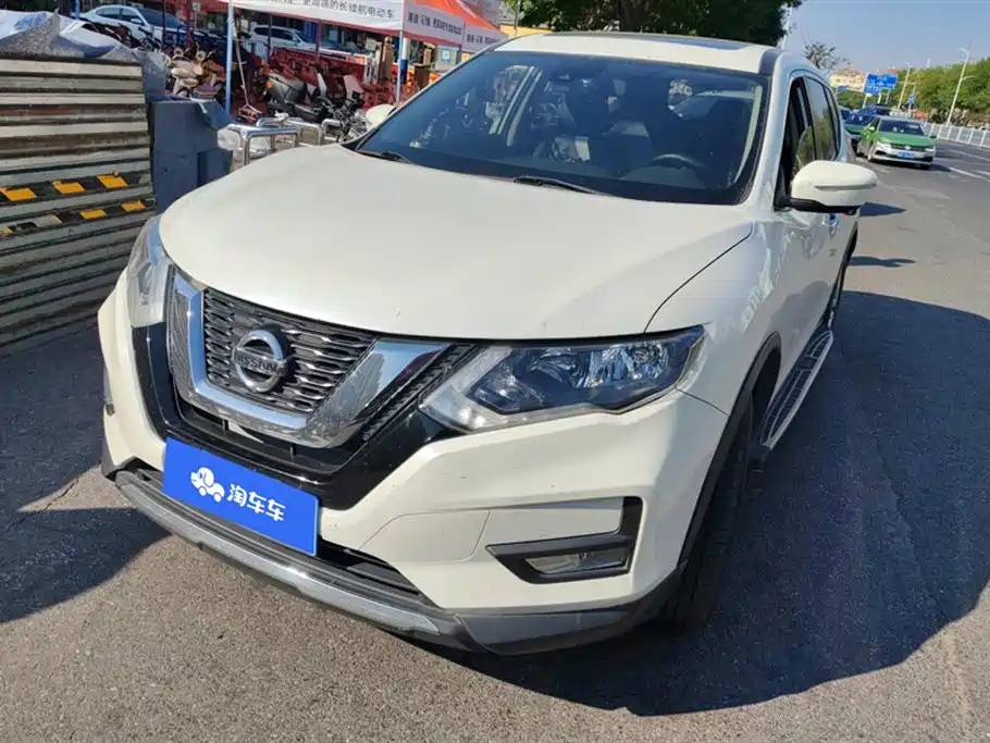 NISSAN X-TRAIL 2019