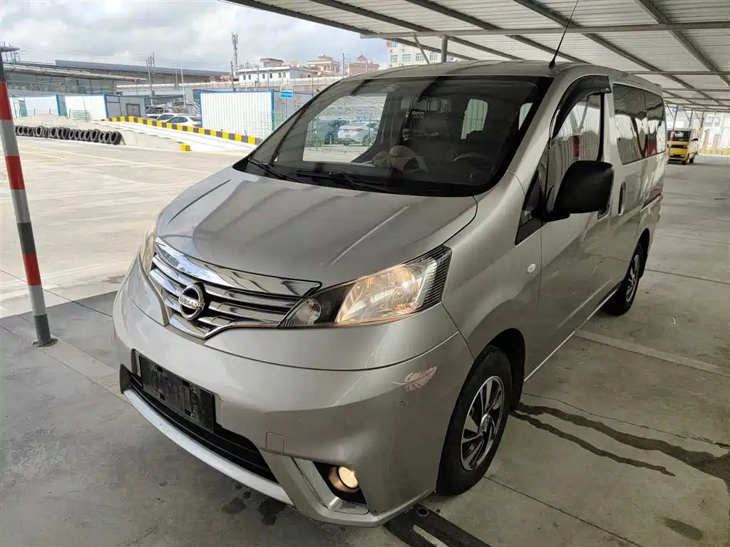 NISSAN NV200 2016