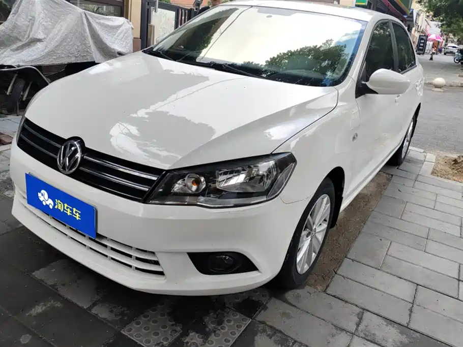 VOLKSWAGEN JETTA 2013