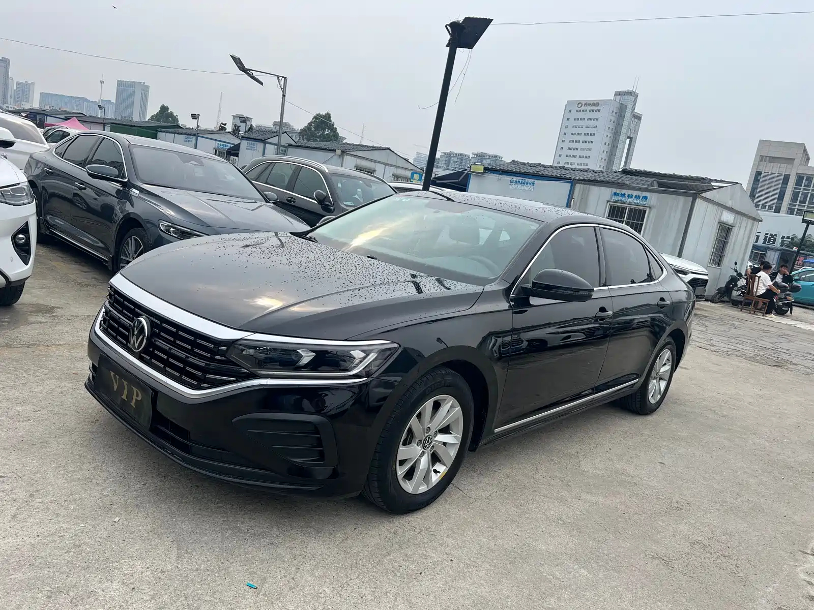 VOLKSWAGEN PASSAT 2022
