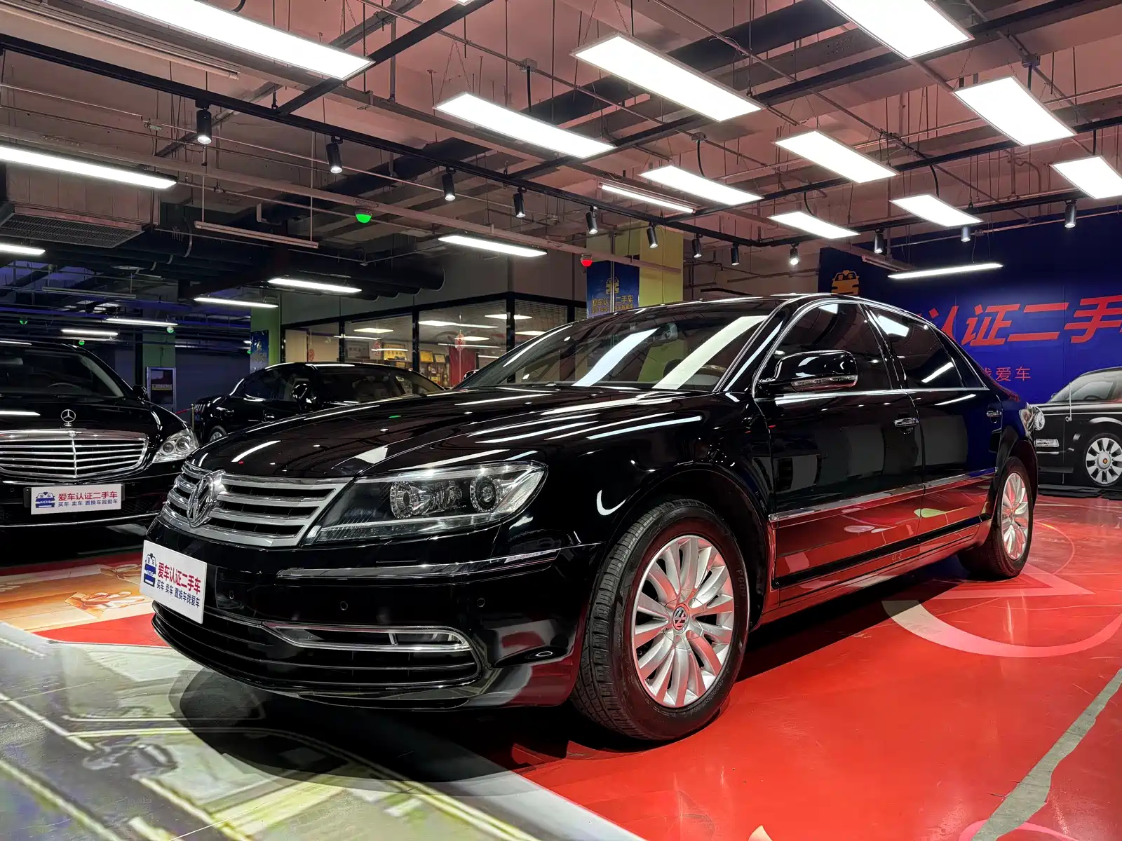 VOLKSWAGEN PHAETON 2011