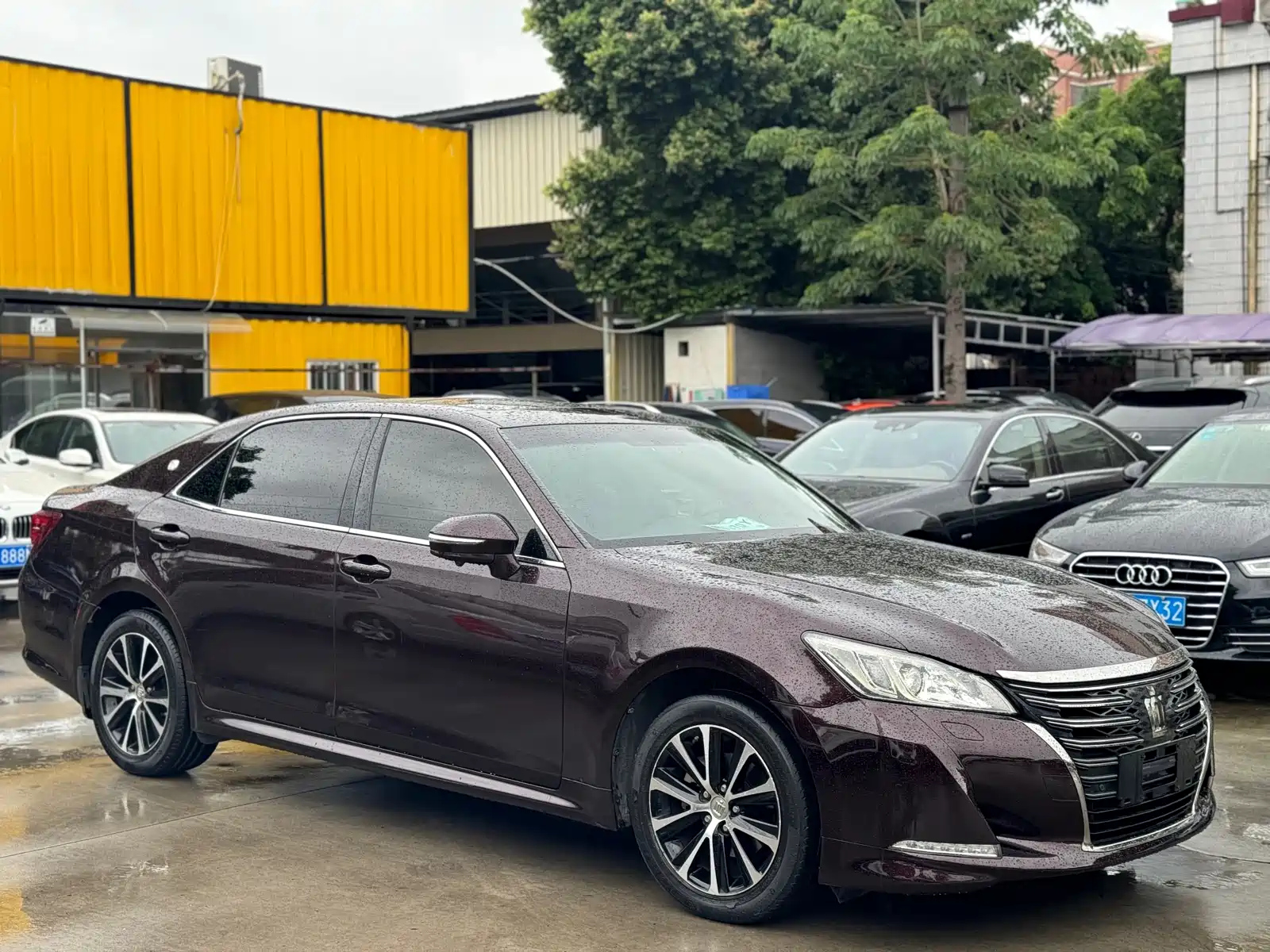 TOYOTA CROWN 2018