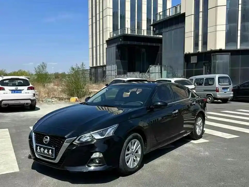 NISSAN TEANA 2021