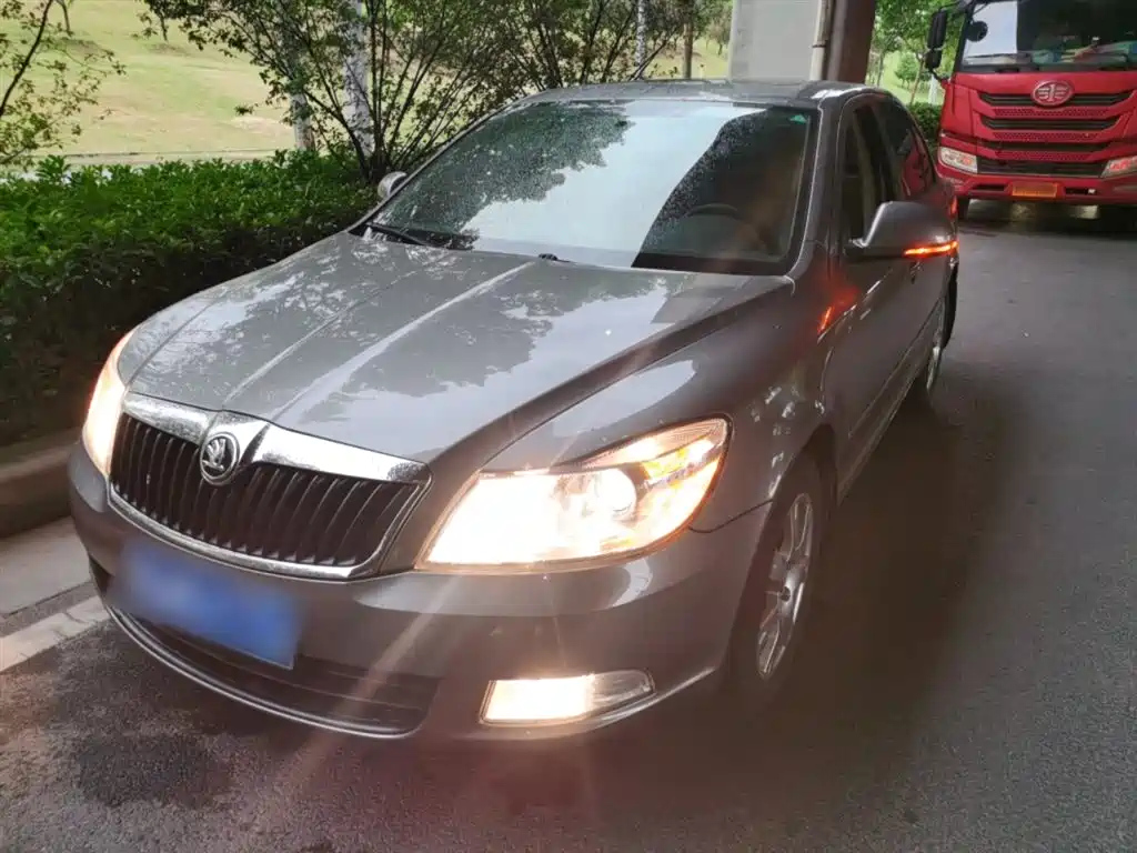 SKODA OCTAVIA 2015