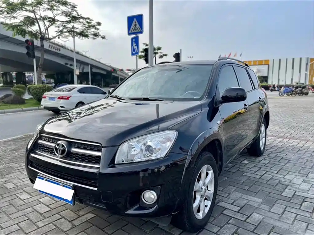 TOYOTA RAV4 RONGFANG 2010