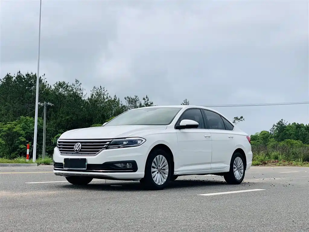 VOLKSWAGEN LAVIDA 2021