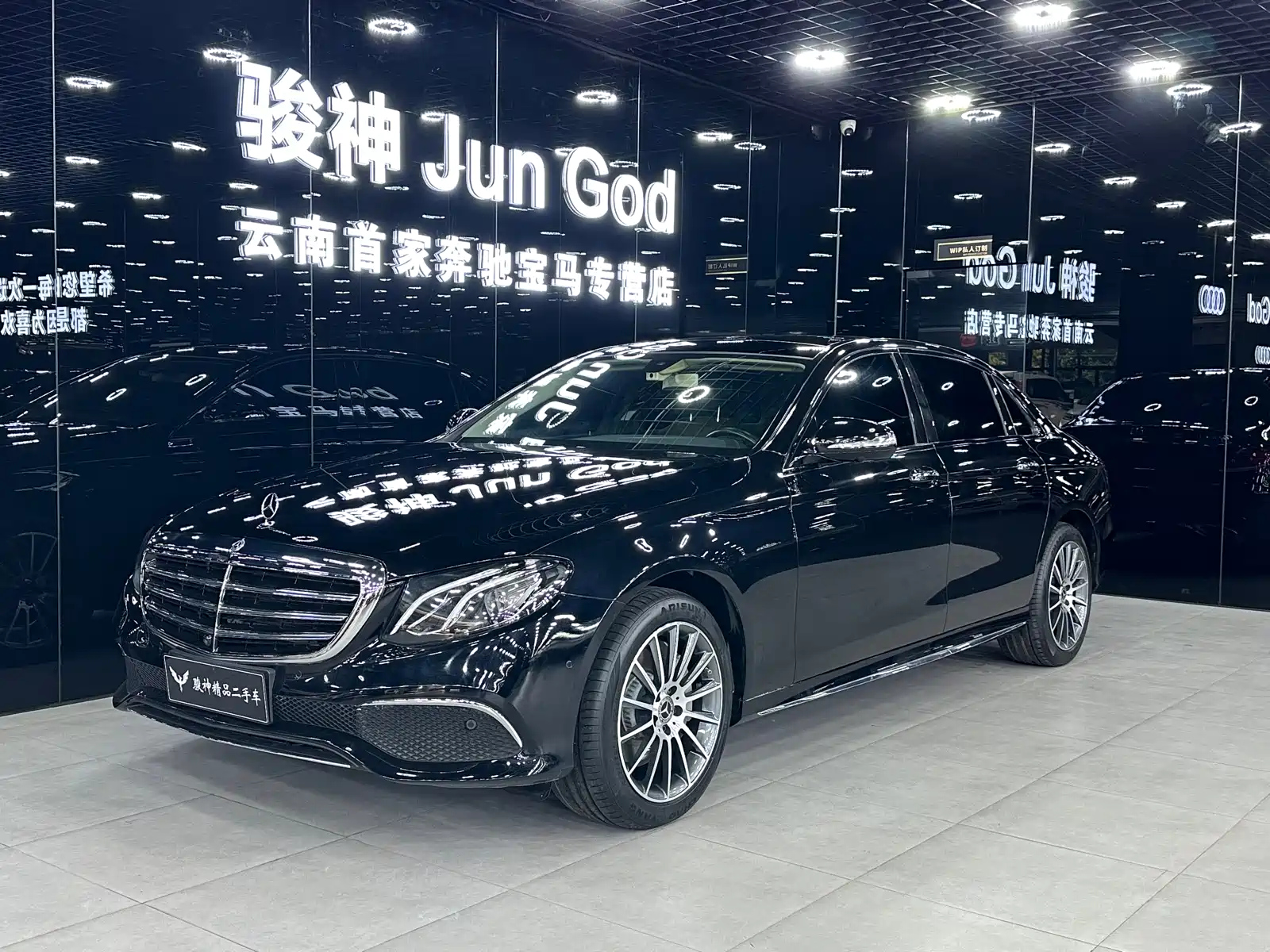 MERCEDES BENZ E-CLASS