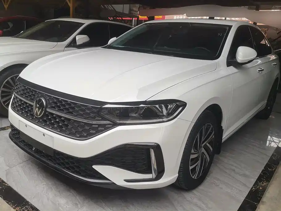 VOLKSWAGEN LAVIDA 2023