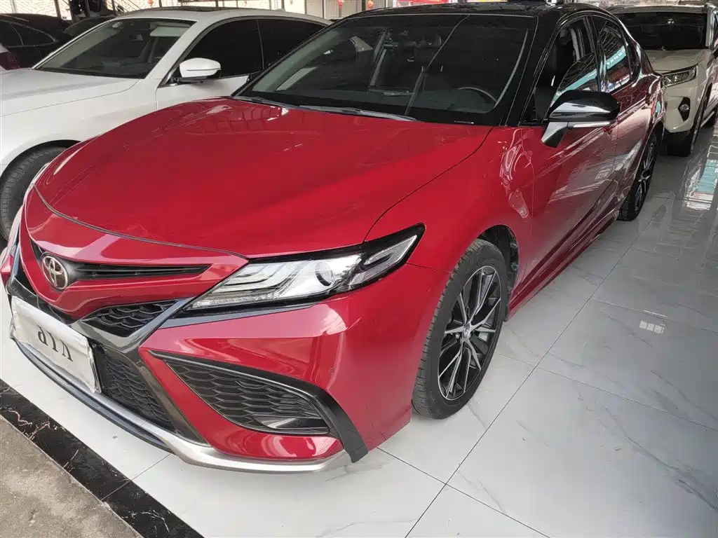 TOYOTA CAMRY 2021