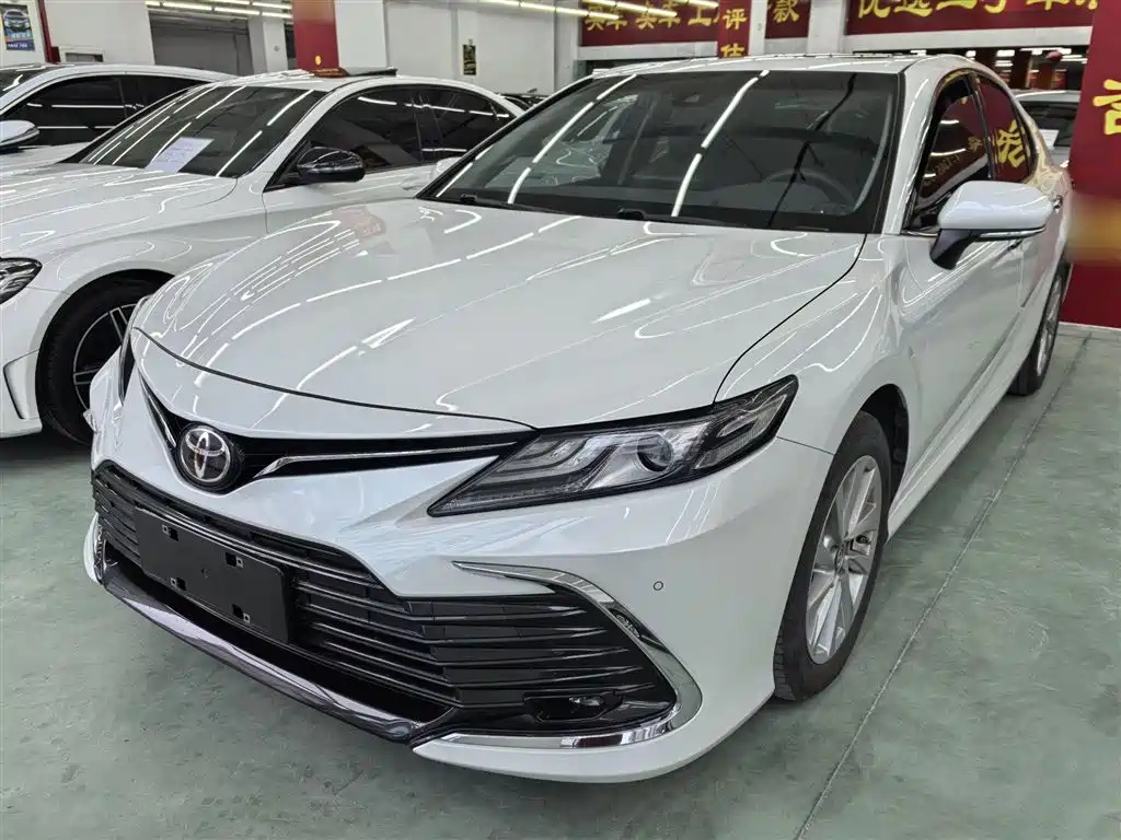 TOYOTA CAMRY 2021