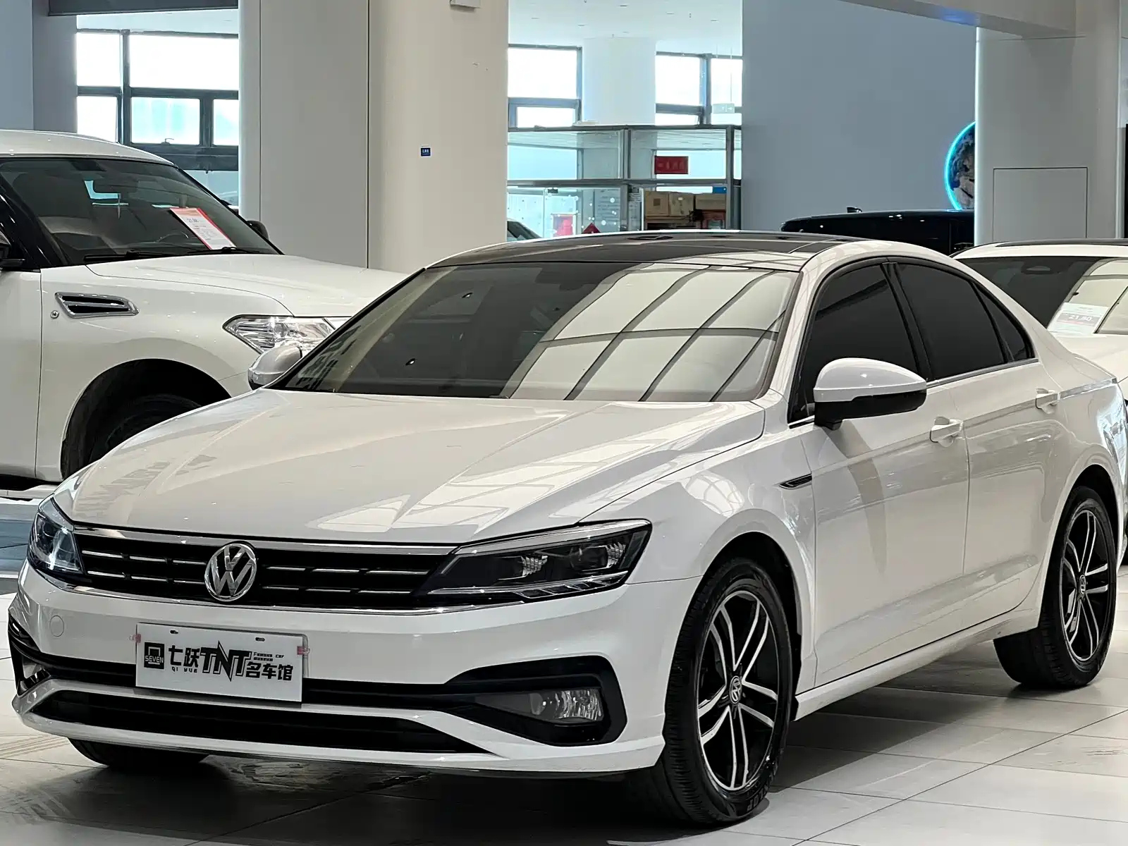 VOLKSWAGEN LAMANDO 2021