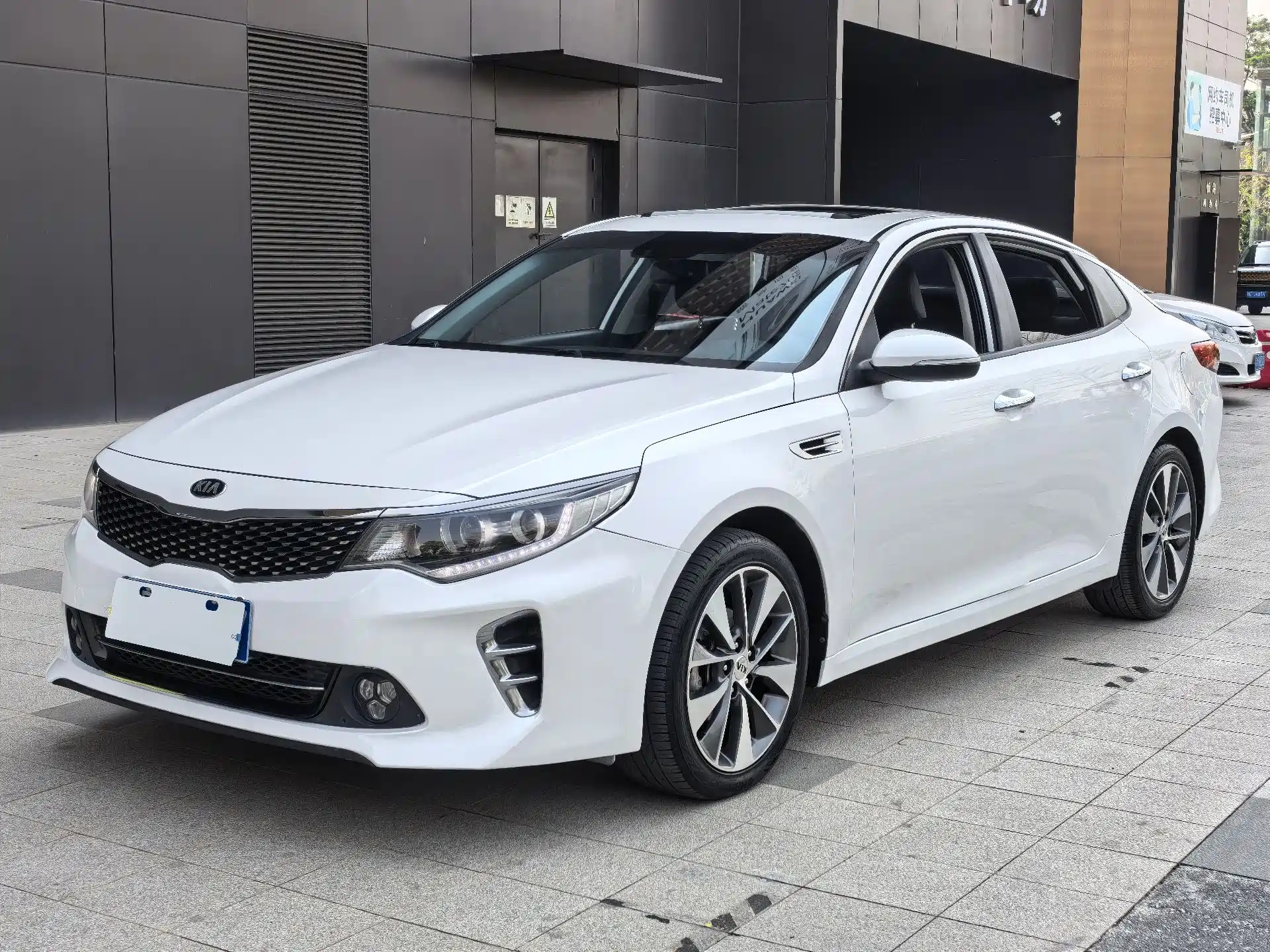 KIA K5 2016