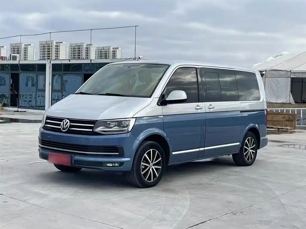 VOLKSWAGEN MULTIVAN 2016