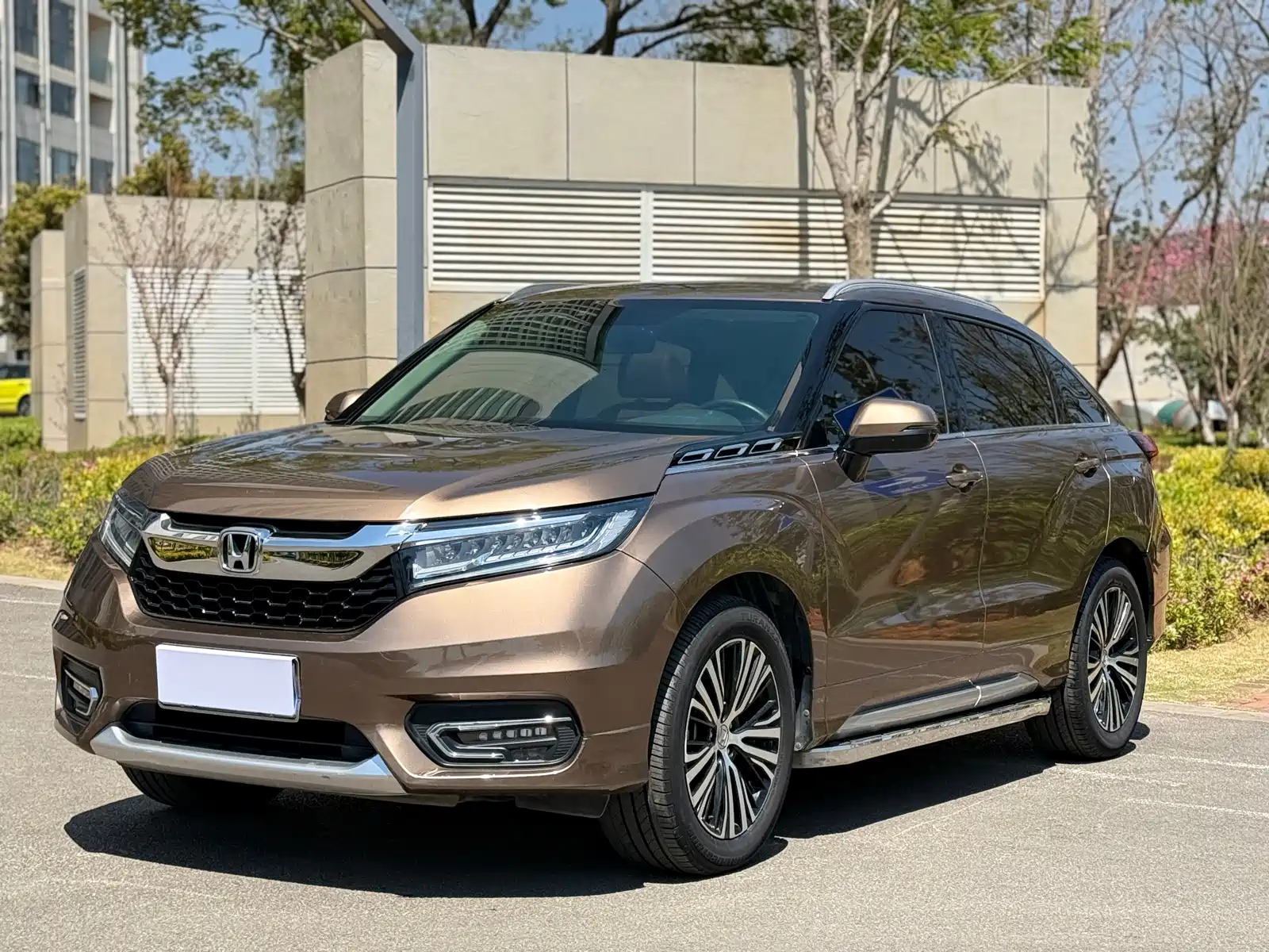 HONDA AVANCIER 2017