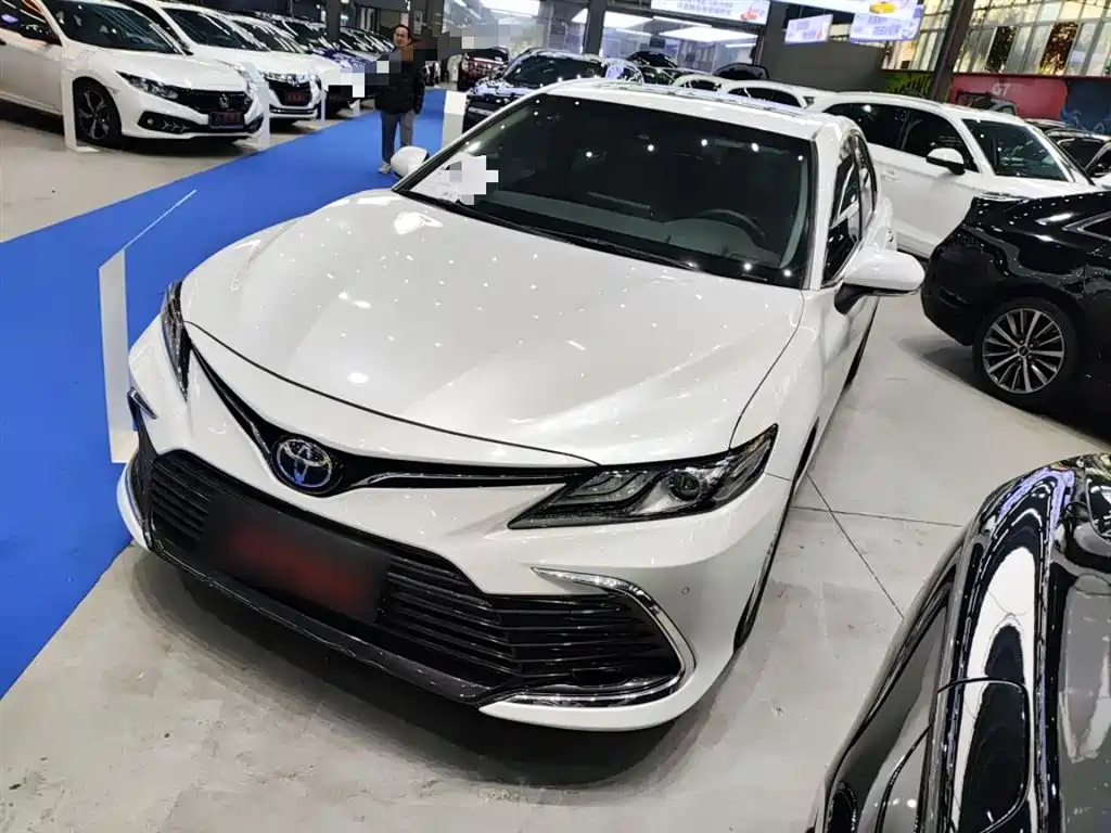 TOYOTA CAMRY 2021