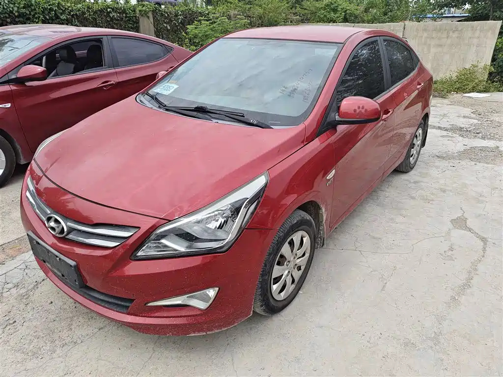 HYUNDAI RENA 2014