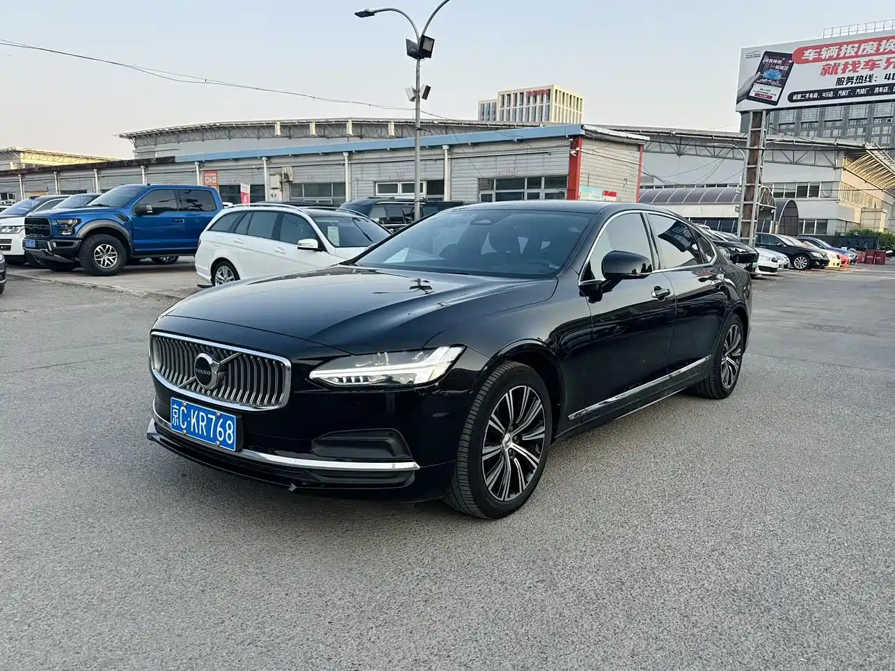 VOLVO S90 2022