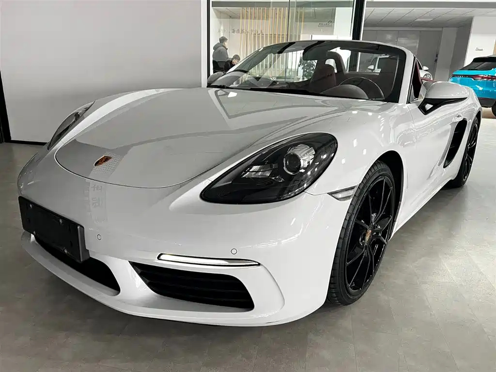 PORSCHE 718 2022