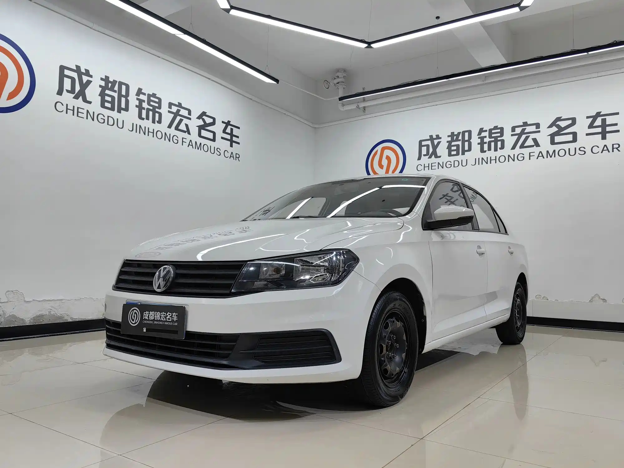 VOLKSWAGEN SANTANA 2016