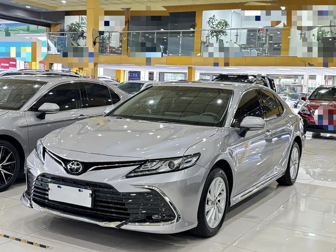 TOYOTA CAMRY 2023
