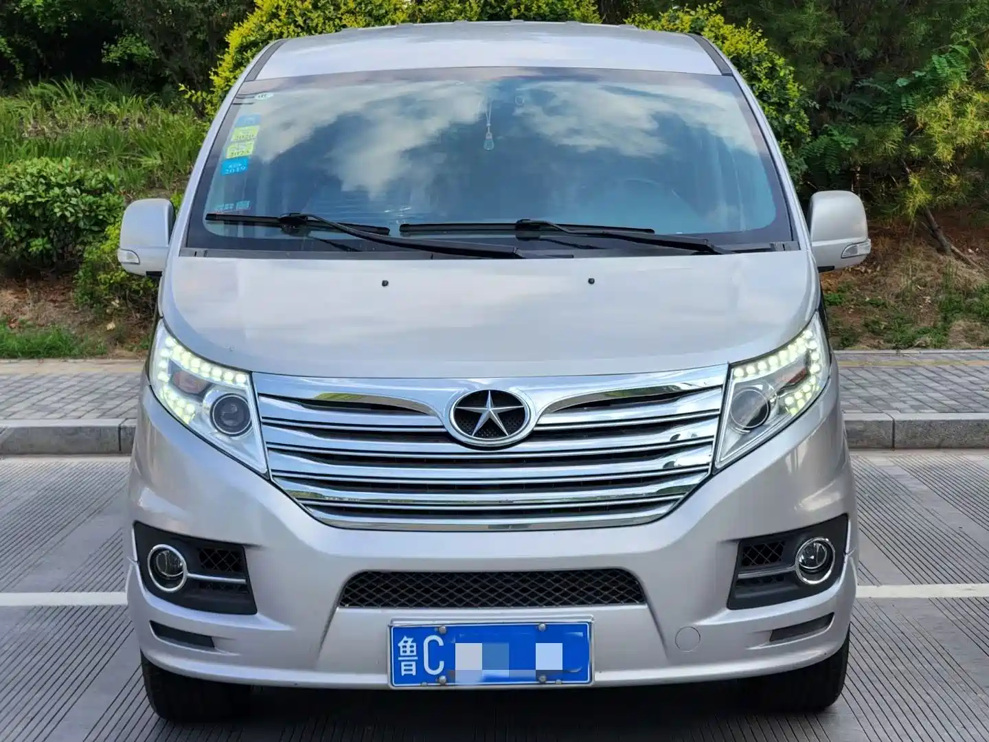 JAC REFINE M5
