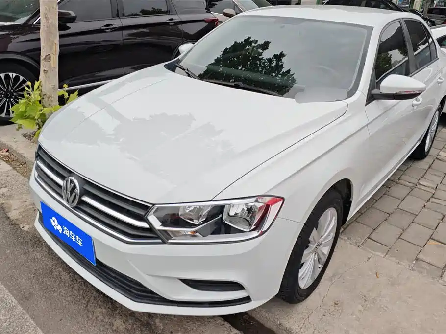 VOLKSWAGEN BORA 2019