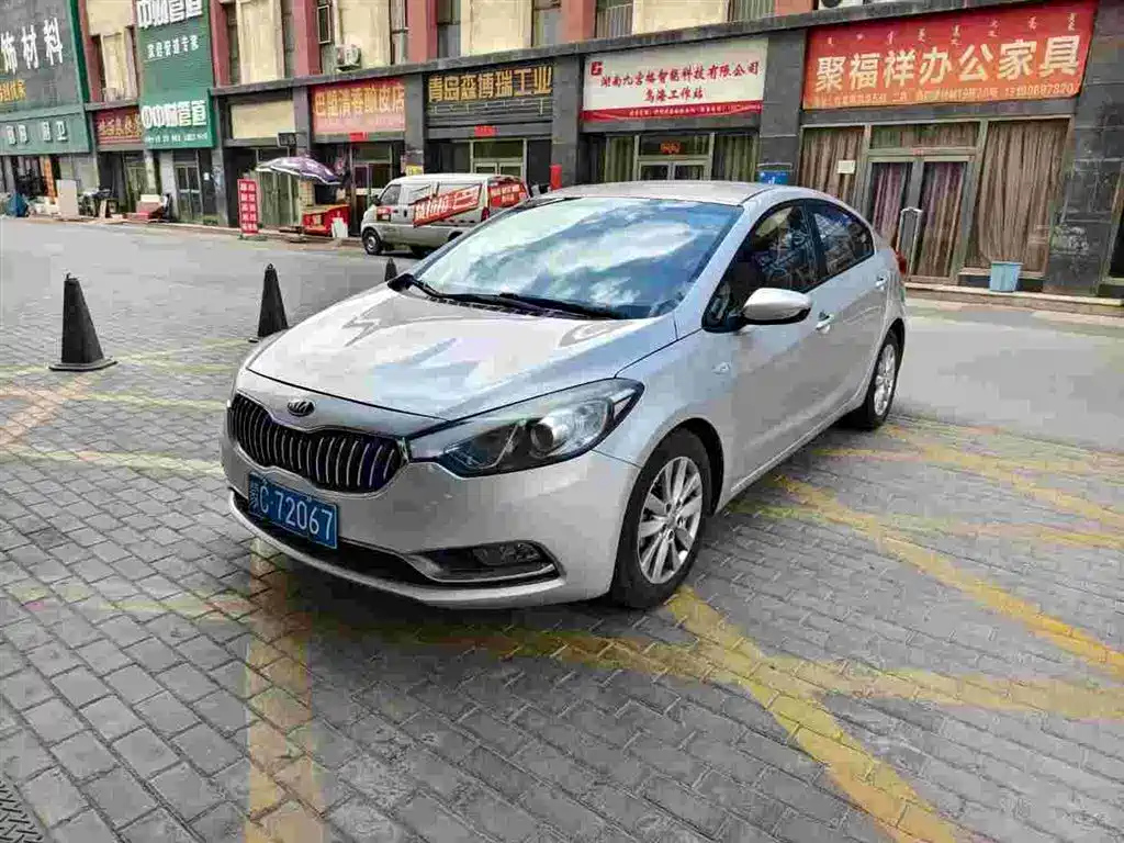 KIA K3