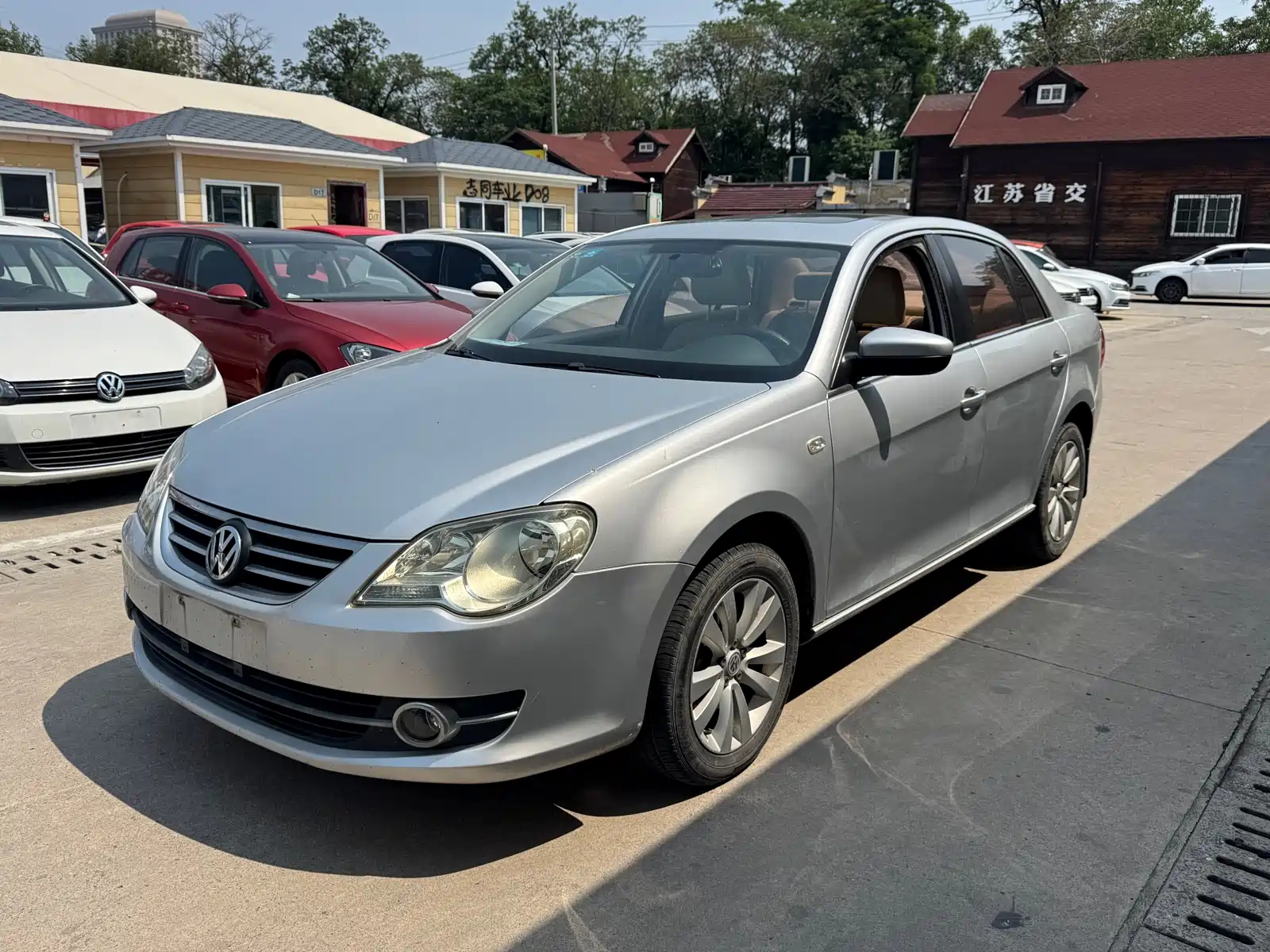VOLKSWAGEN BORA 2012