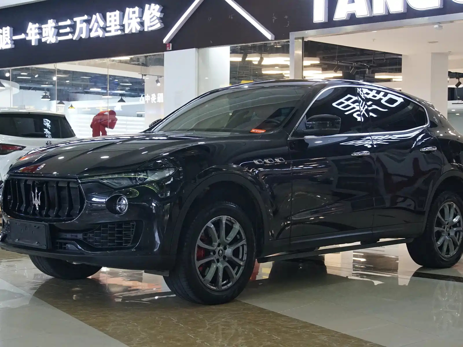 MASERATI LEVANTE 2019