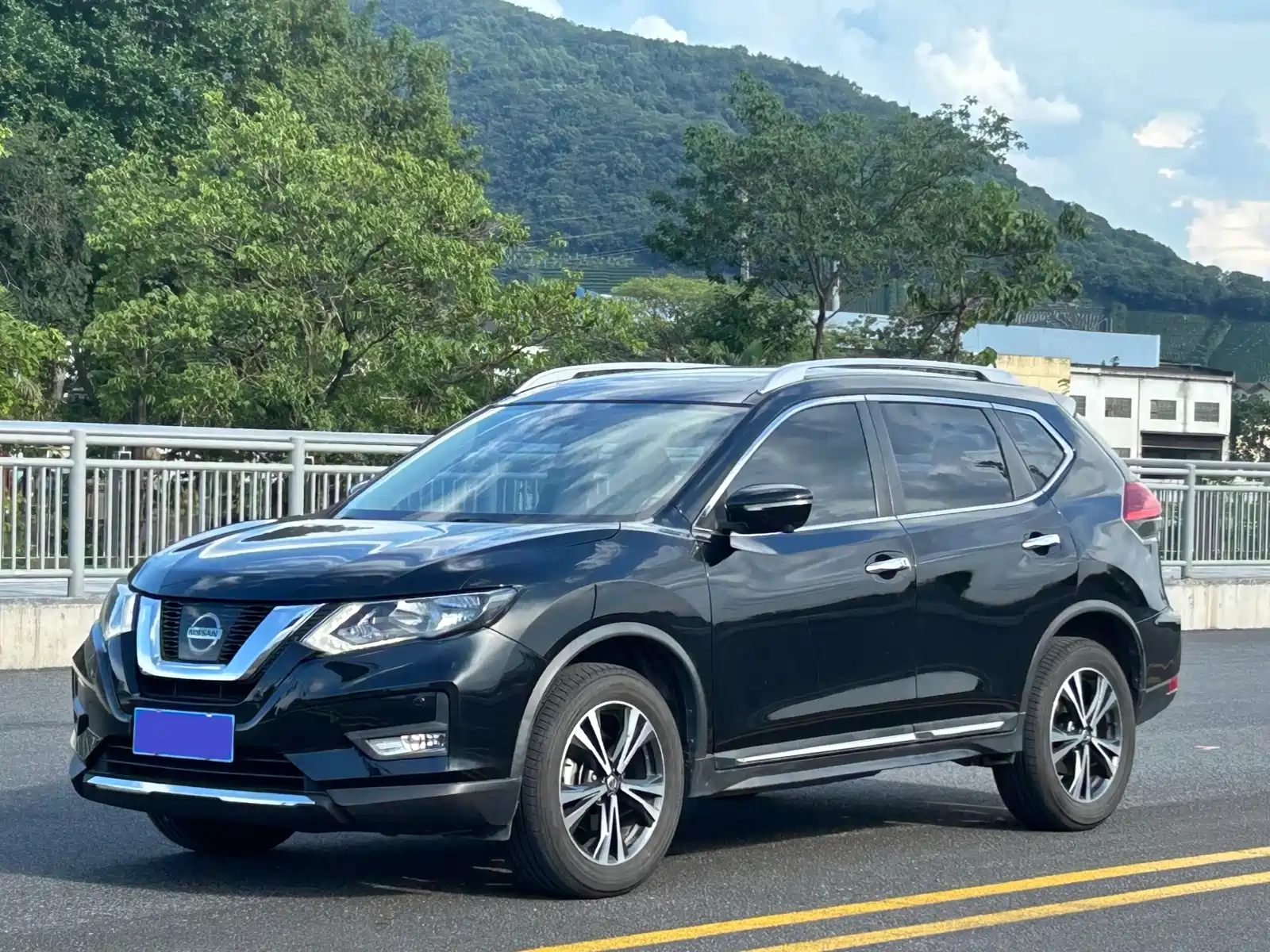 NISSAN X-TRAIL 2019