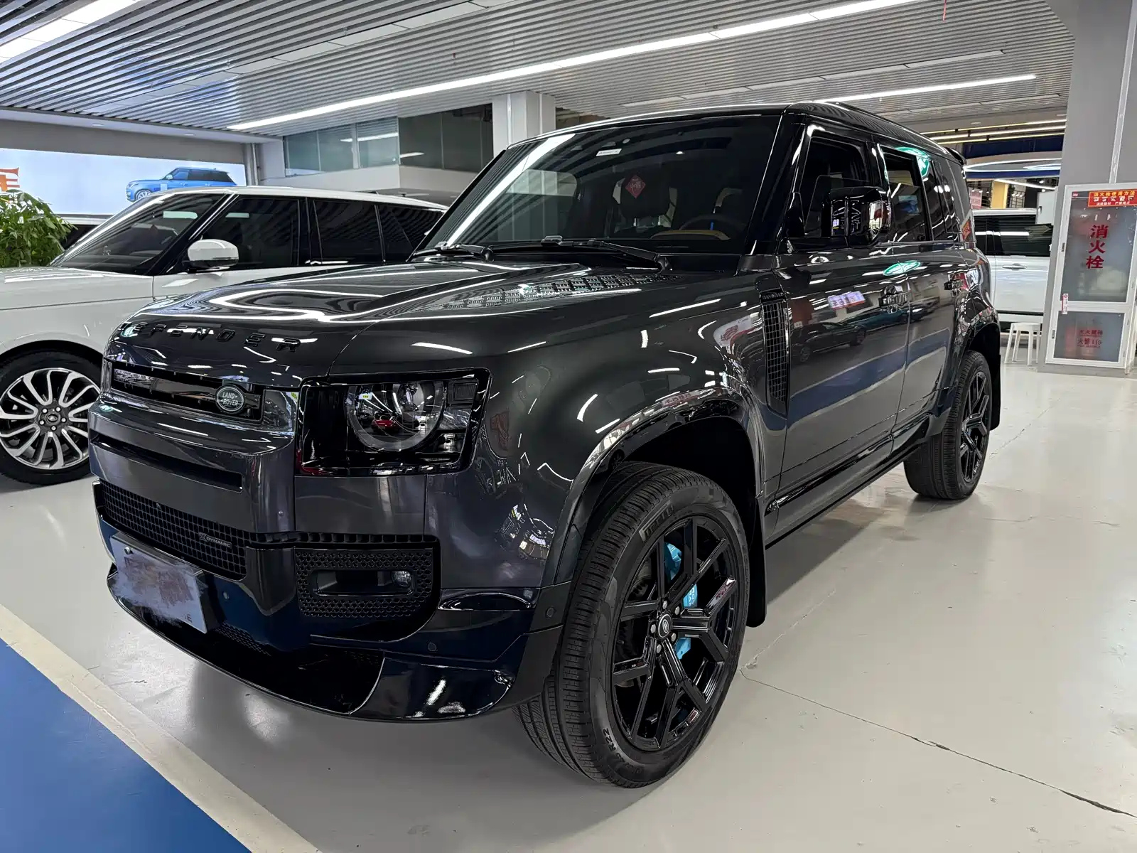 LAND ROVER DEFENDER 2023