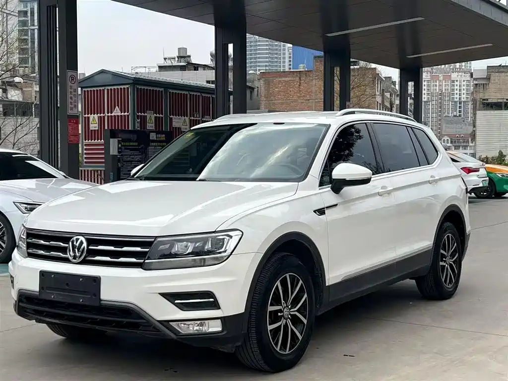 VOLKSWAGEN TIGUAN L 2018