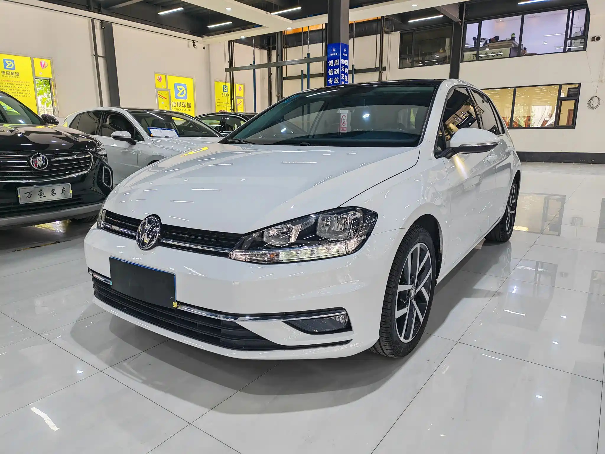 VOLKSWAGEN GOLF 2020