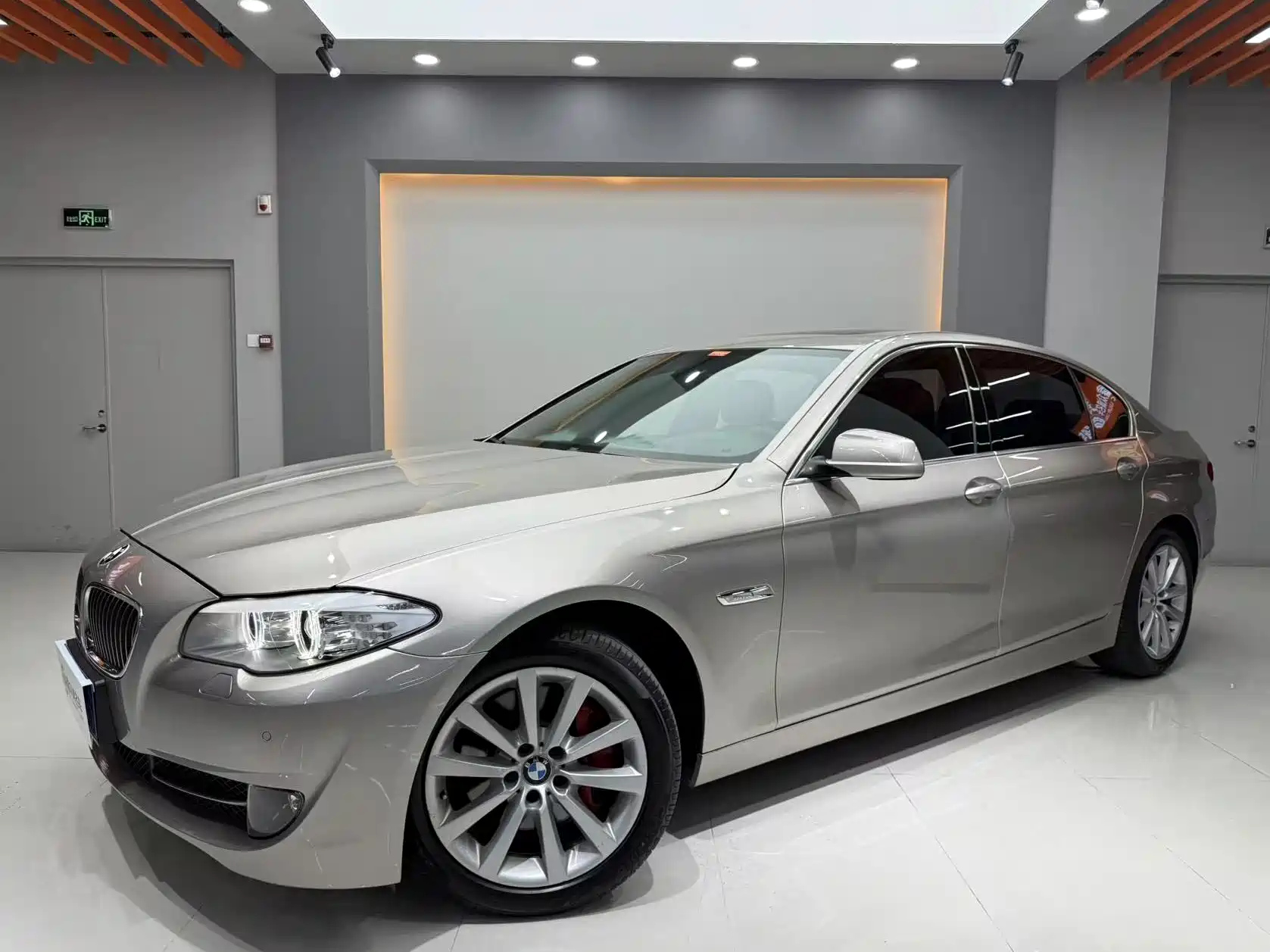 BMW 5-SERIES 2013