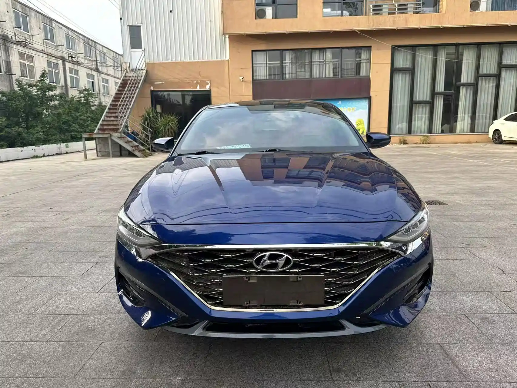 HYUNDAI LAFESTA 2019