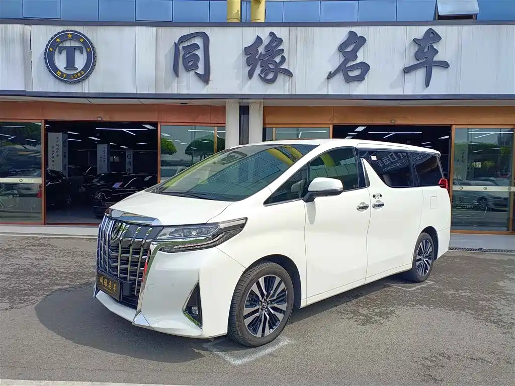 TOYOTA ALPHARD 2018